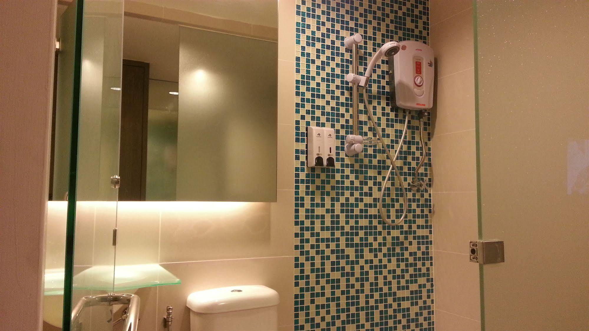 Hotel 193 Johor Bahru Esterno foto